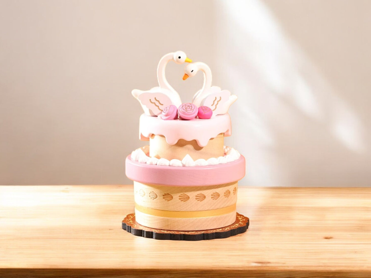 Swan Lake Love Cake Music Box